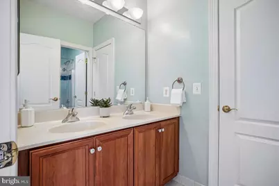11040 Heathland Drive, Oakton, VA 22124 - Photo 34