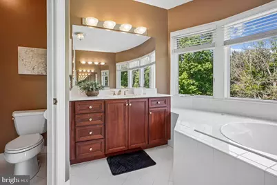 11040 Heathland Drive, Oakton, VA 22124 - Photo 26
