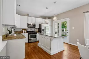 6316 Cider Barrel Cir, Centreville, VA 20121 - Photo 10
