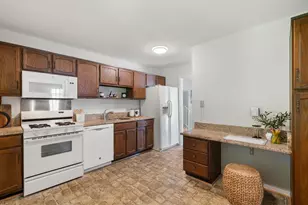 5716 Glamis Dr, Alexandria, VA 22315 - Photo 6