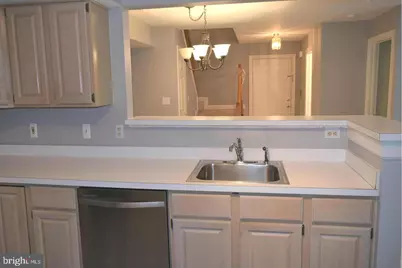 12249 Fairfield House Drive #411B, Fairfax, VA 22033 - Photo 8