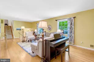 4203 Kings Mill Ln, Annandale, VA 22003 - Photo 6