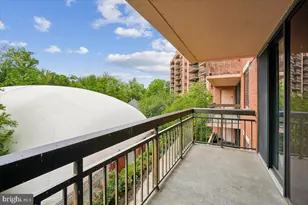 2230 George C Marshall Dr, Falls Church, VA 22043 - Photo 22