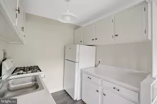7717 Donnybrook Ct, Annandale, VA 22003 - Photo 12