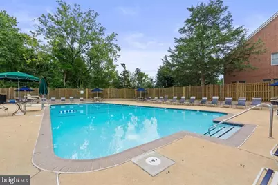 204 Park Terrace Court SE #25, Vienna, VA 22180 - Photo 18