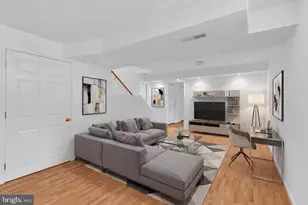 6458 Woodmere Pl, Centreville, VA 20120 - Photo 18