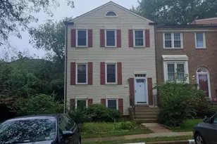 8641 Dellway Ln, Vienna, VA 22180 - Photo 1