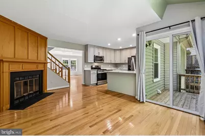 10628 Alison Drive, Burke, VA 22015 - Photo 8