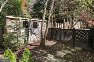 1105 Harvey Rd, McLean, VA 22101 - Photo 48