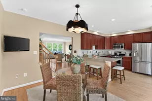 7412 Gillingham Row, Alexandria, VA 22315 - Photo 10