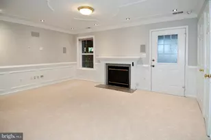 2444 Laura Mark Ln, Herndon, VA 20171 - Photo 4