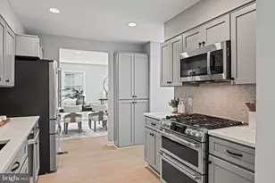 3094 White Birch Ct, Fairfax, VA 22031 - Photo 8