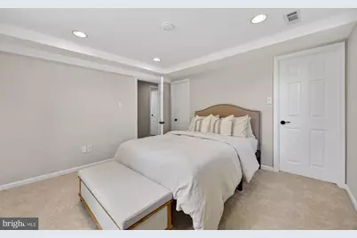 1109 Hillcrest Drive SW, Vienna, VA 22180 - Photo 26