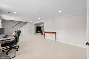 1109 Hillcrest Dr SW, Vienna, VA 22180 - Photo 12