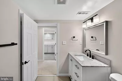 1109 Hillcrest Drive SW, Vienna, VA 22180 - Photo 32