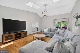 1109 Hillcrest Dr SW, Vienna, VA 22180 - Photo 54