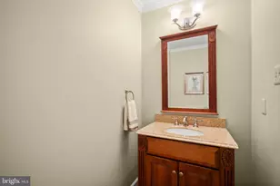 4949 Sabra Ln, Annandale, VA 22003 - Photo 18