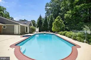 4042 Doveville Ln, Fairfax, VA 22032 - Photo 32