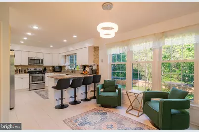 9907 Rosewood Hill Circle, Vienna, VA 22182 - Photo 10