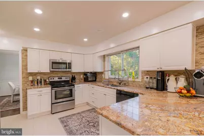 9907 Rosewood Hill Circle, Vienna, VA 22182 - Photo 14