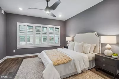 110 NW Market Square NW #24, Vienna, VA 22180 - Photo 24