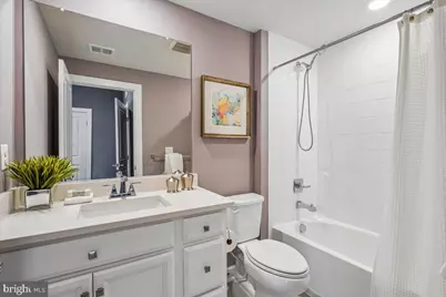 110 NW Market Square NW #24, Vienna, VA 22180 - Photo 26