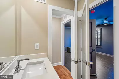 110 NW Market Square NW #24, Vienna, VA 22180 - Photo 34