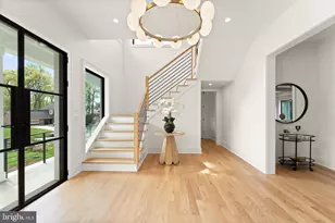 1324 Titania Ln, McLean, VA 22102 - Photo 8