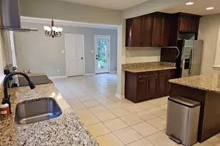 9126 Old Courthouse Rd, Vienna, VA 22182 - Photo 2