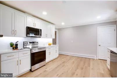 15027 Braddock Road, Centreville, VA 20120 - Photo 18