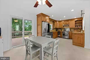 4441 Village Dr, Fairfax, VA 22030 - Photo 34