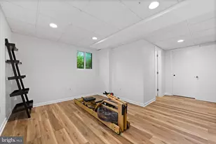 4441 Village Dr, Fairfax, VA 22030 - Photo 80