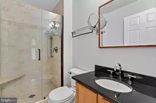 7723 Markham Grant Ln, Alexandria, VA 22315 - Photo 18