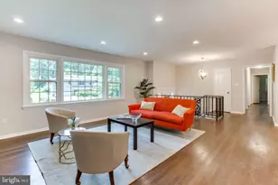 9112 Santayana Dr, Fairfax, VA 22031 - Photo 6