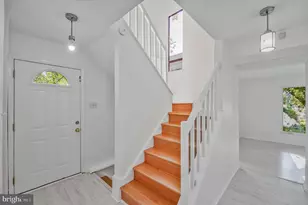 2974 Borge St, Oakton, VA 22124 - Photo 2