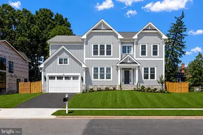 608 Roberts Drive NW, Vienna, VA 22180 - Photo 1