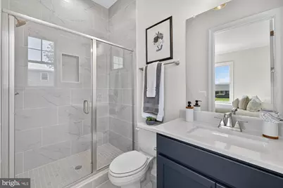 608 Roberts Drive NW, Vienna, VA 22180 - Photo 8