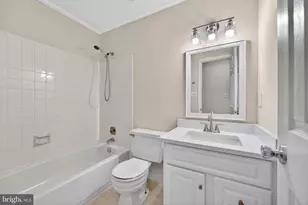 7503 Amesbury Ct, Alexandria, VA 22315 - Photo 18