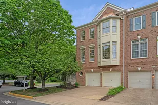 9576 Lagersfield Cir, Vienna, VA 22181 - Photo 38