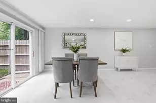 14819 Smethwick Pl, Centreville, VA 20120 - Photo 8