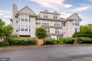 4505 Hazeltine Ct, Alexandria, VA 22312 - Photo 2