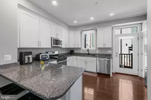 2944 Stella Blue Ln, Fairfax, VA 22031 - Photo 32