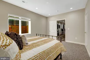 1387 Cameron Heath Dr, Reston, VA 20194 - Photo 56