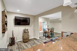 1387 Cameron Heath Dr, Reston, VA 20194 - Photo 54