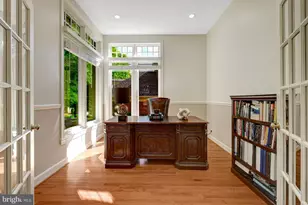 1387 Cameron Heath Dr, Reston, VA 20194 - Photo 14