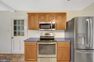 615 Kearney Ct SW, Vienna, VA 22180 - Photo 12