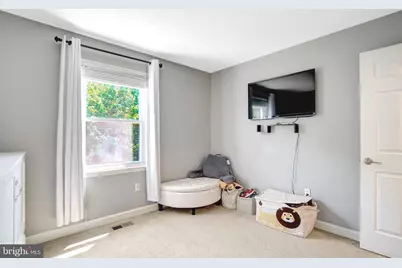 5918 Wescott Hills Way, Alexandria, VA 22315 - Photo 32