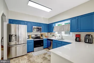 5918 Wescott Hills Way, Alexandria, VA 22315 - Photo 18