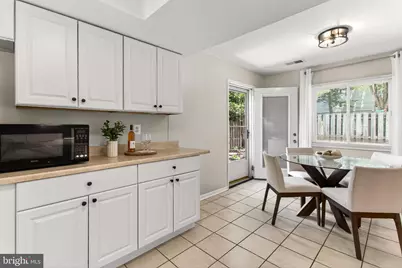 1498 Roundleaf Court, Reston, VA 20190 - Photo 16