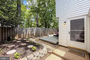 1498 Roundleaf Ct, Reston, VA 20190 - Photo 20